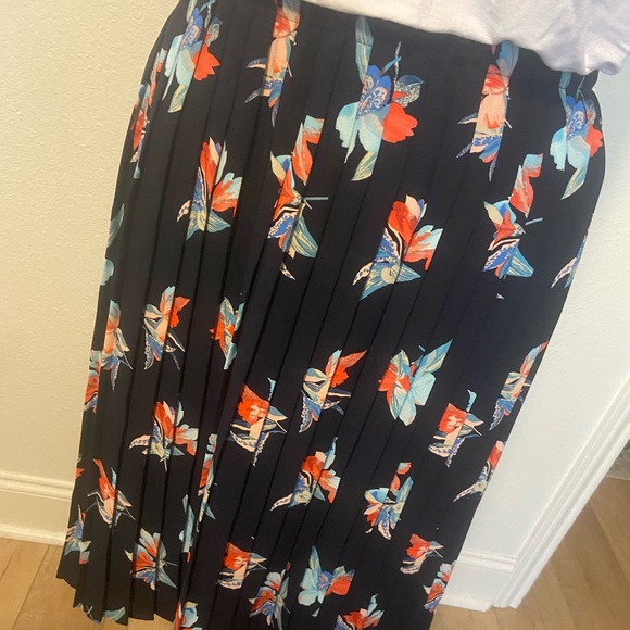 Ava + Viv Floral Pleated Skirt NWT - Picture 2 of 5